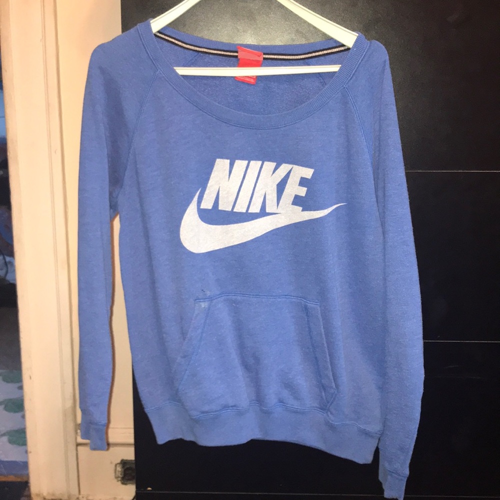 nike sweatshirt